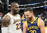 开云体育官网-火箭客场击败湖人，追赶勇士