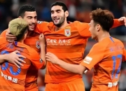 开云APP-包含联盟重大转会，球迷们期待新一季的表现的词条