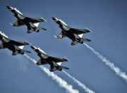 开云体育中国-当绿茵场遇见硬木地板，欧冠淘汰赛中的篮球狂想曲