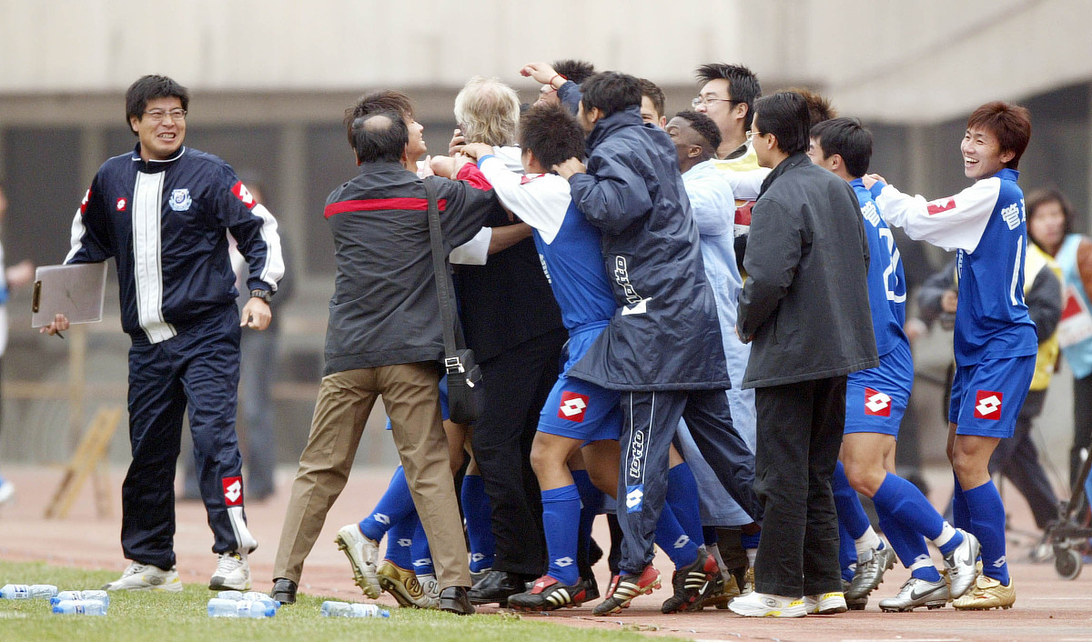 西甲两将交锋,场上烽火再度燃烧 西甲两将交锋,场上烽火再度燃烧