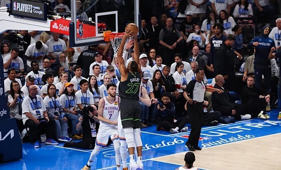 包含戈贝尔再度三双率爵士战胜勇士,保持西部第四的词条 包含戈贝尔再度三双率爵士战胜勇士,保持西部第四的词条