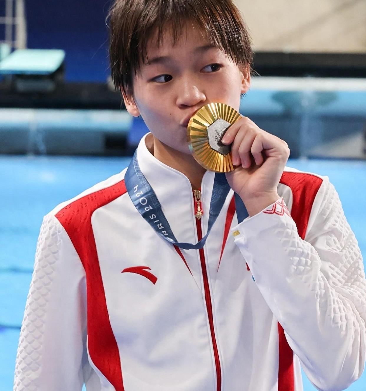 包含S赛明星选手受伤退赛,引发热议的词条 包含S赛明星选手受伤退赛,引发热议的词条