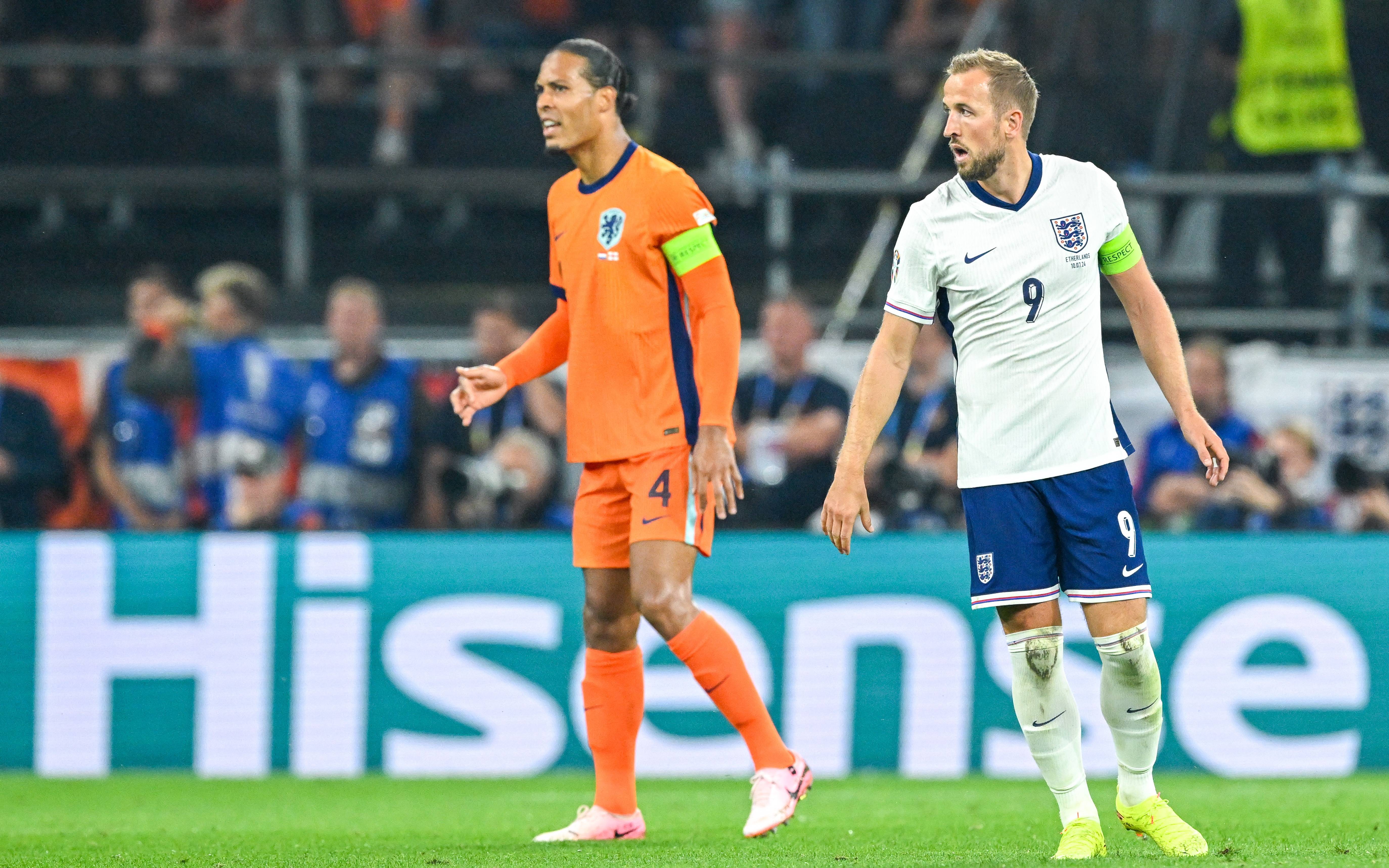 英格兰队势如破竹，胜利晋级