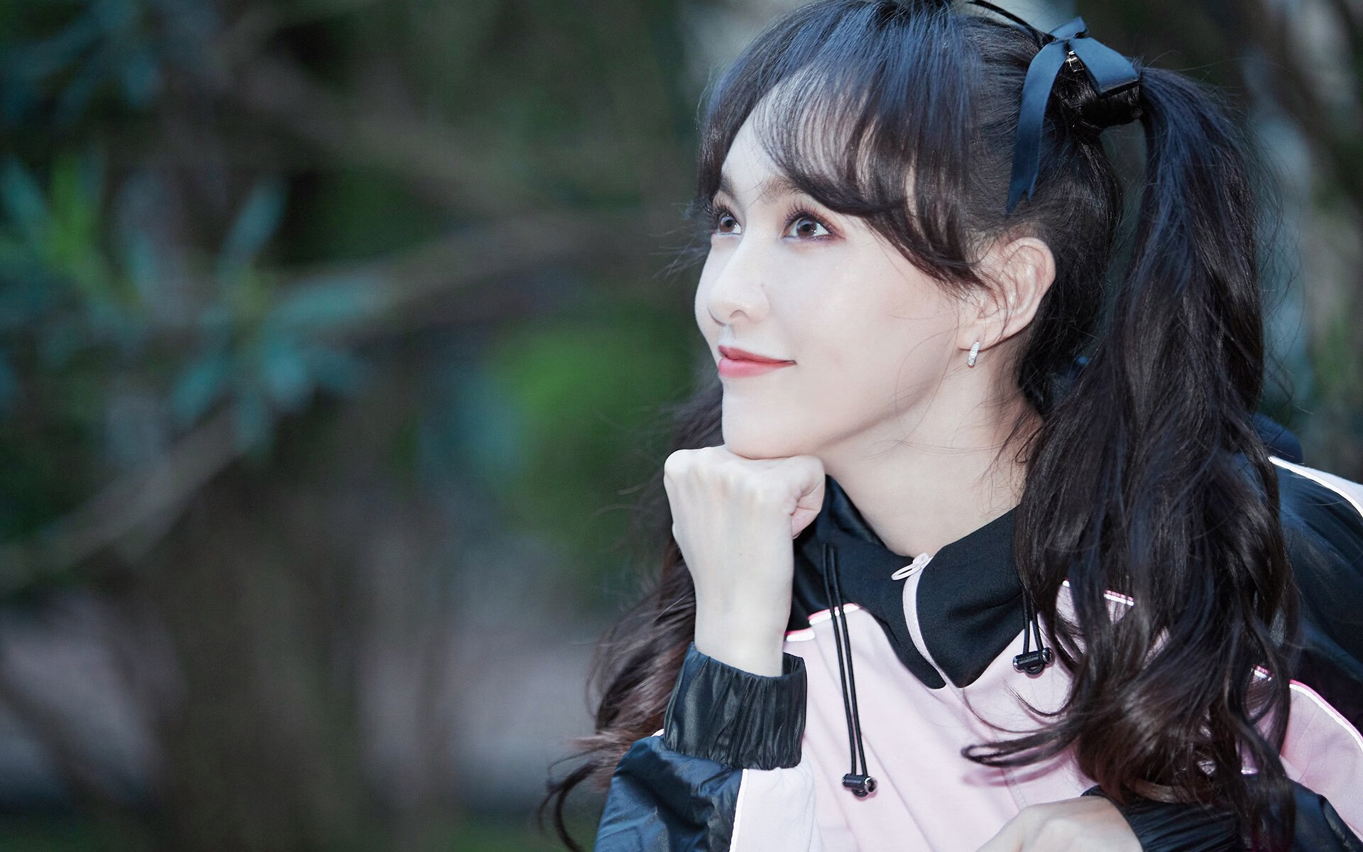 当英格拉姆的名字响彻伯纳乌,一场跨越时空的完美联动